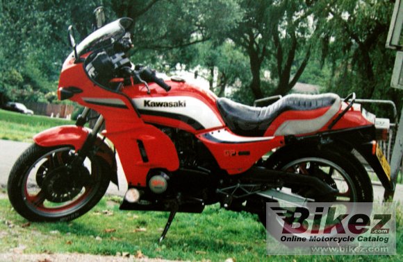 1985 Kawasaki GPZ 550 photo